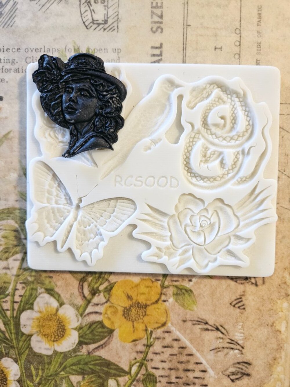 Silicone Mold Sheet with Vintage Lady